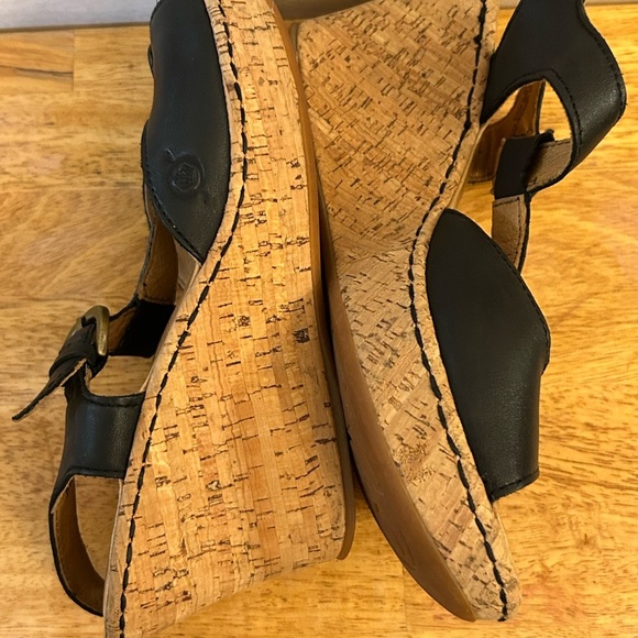 Born Concept T-strap Cork
Wedge Sandals - Picture 8 of 12